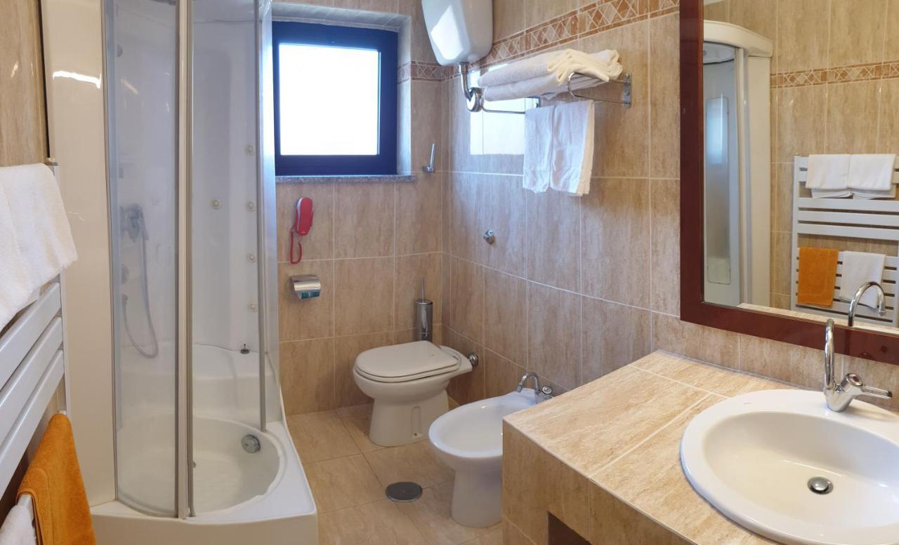 Palahotel Vallenoce Decollatura Экстерьер фото